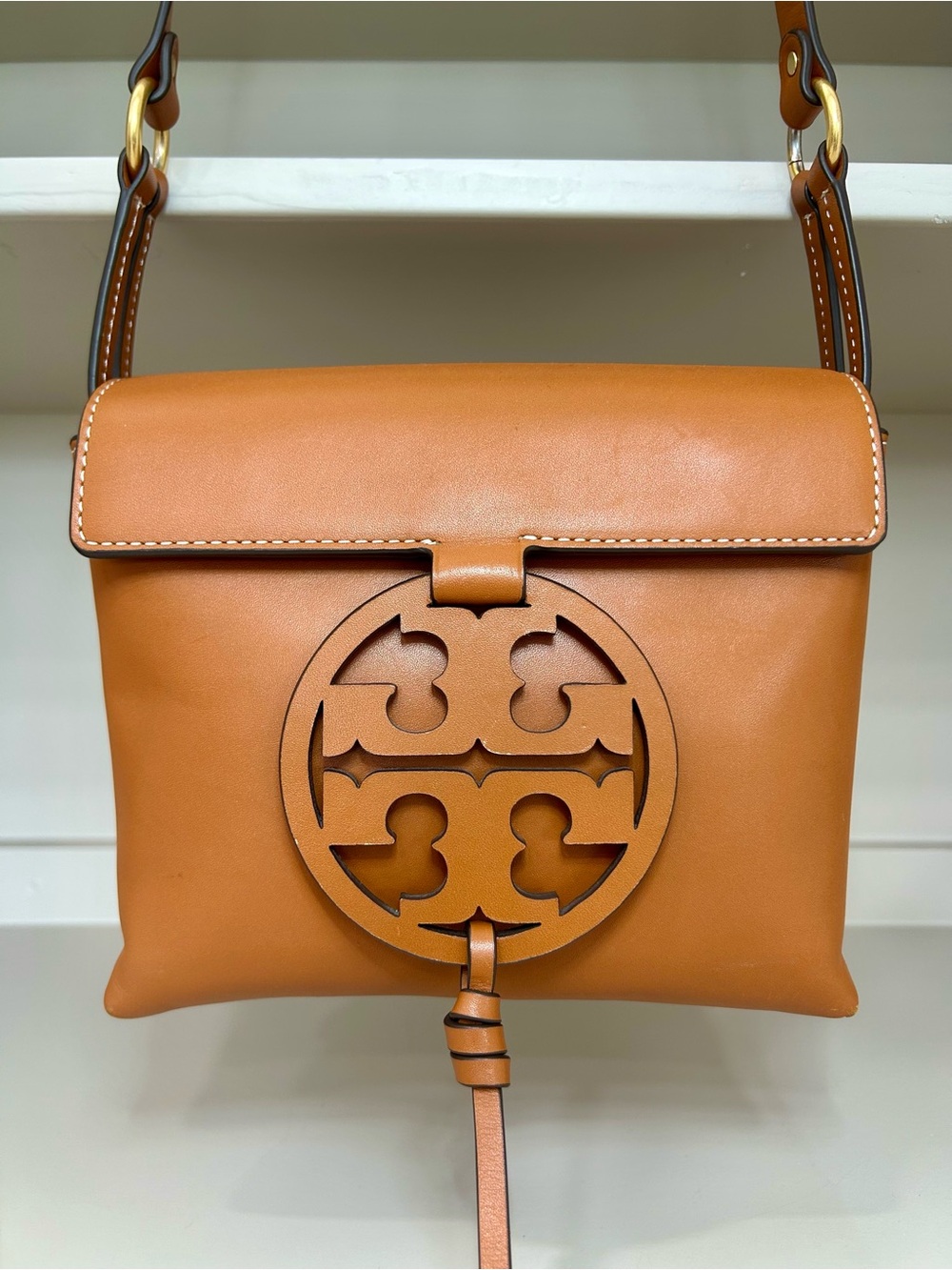 Authentic Tory Burch Miller Crossbody Aged Camello Leather Tassel Flap Bag Purse